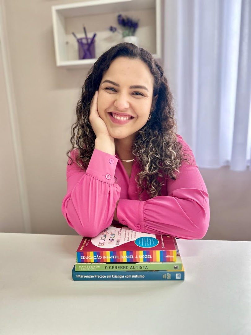 Kathleen Louise Madalosso — psicóloga infantil em Curitiba
